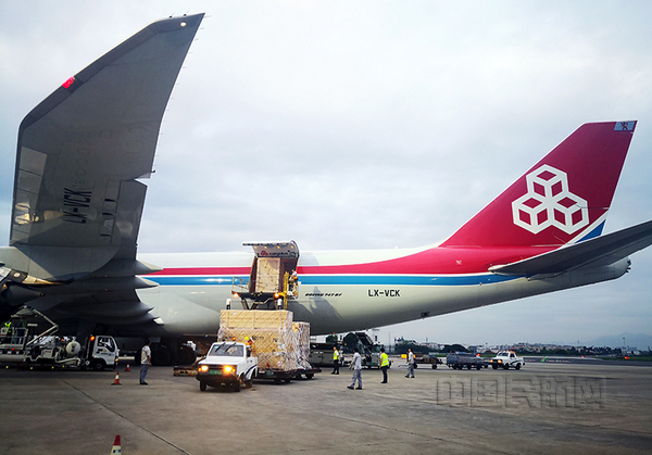 nEO_IMG_抵达厦门机场的卢森堡货航飞机3-厦门机场供图.jpg nEO_IMG_抵达厦门机场的卢森堡货航飞机3-厦门机场供图.jpg
