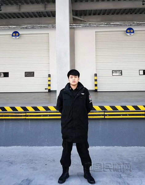 陈疆2.jpg 陈疆2.jpg