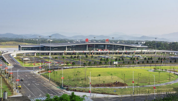 江西机场集团:打赢蓝天保卫战 共建"绿色机场"