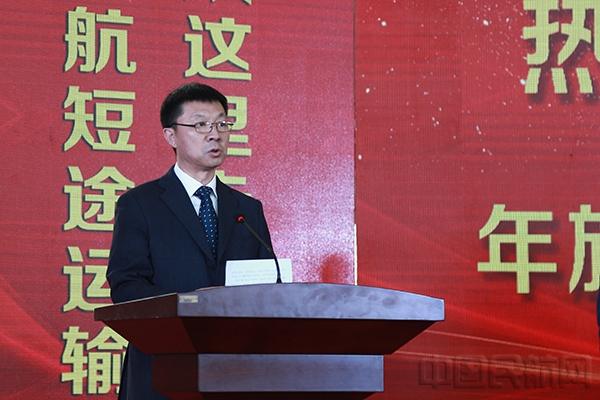 民航内蒙古安全监督管理局党委副书记韩松涛致辞.jpg 民航内蒙古安全监督管理局党委副书记韩松涛致辞.jpg