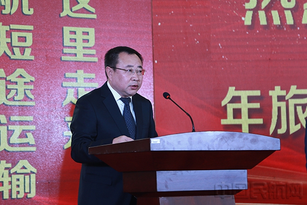乌拉特中旗人民政府旗长闫永春致辞.jpg 乌拉特中旗人民政府旗长闫永春致辞.jpg