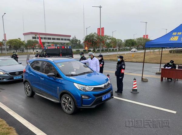 桂林机场2_副本.jpg 桂林机场2_副本.jpg