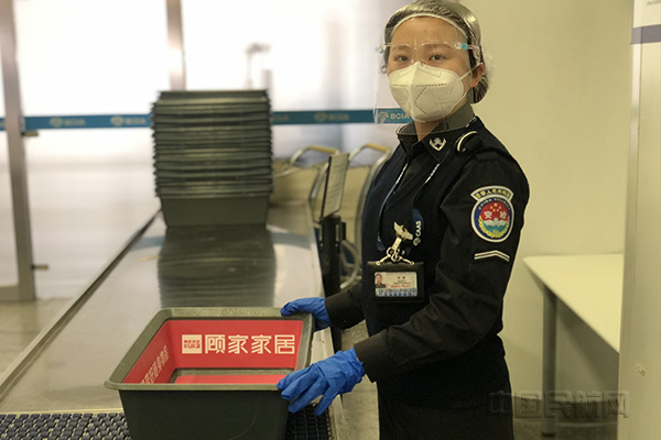 李雪(拍摄者:刘丽君).jpg 李雪(拍摄者:刘丽君).jpg
