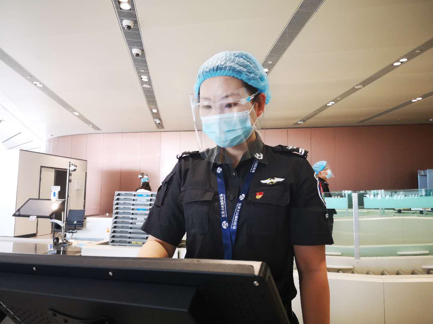 刘文军工作照.jpg 刘文军工作照.jpg