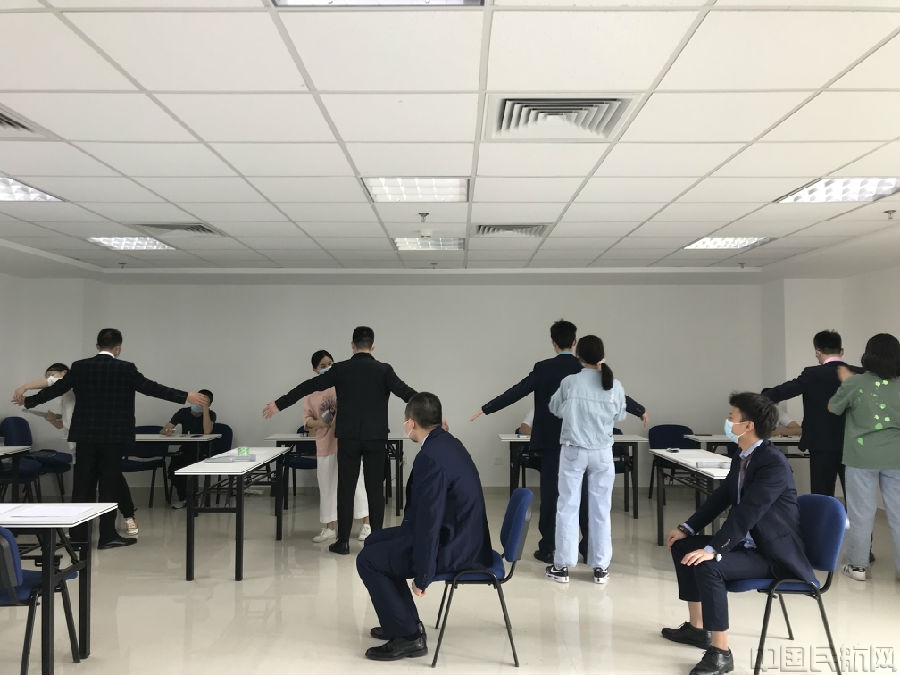竞赛照片.jpg 竞赛照片.jpg