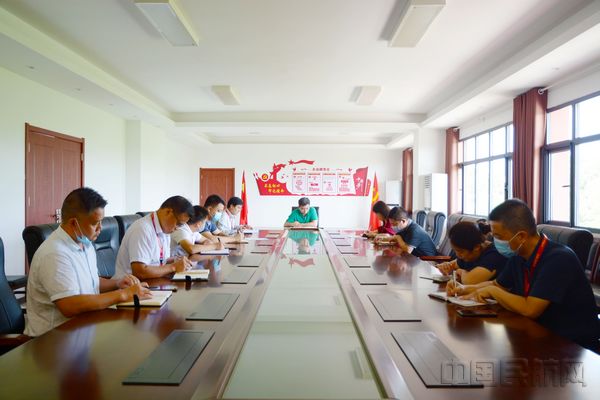 三峡机场召开文明创建协调会部署各项创建工作.jpg 三峡机场召开文明创建协调会部署各项创建工作.jpg