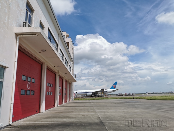 浦东机场：机坪消防资源有了“高清自拍”