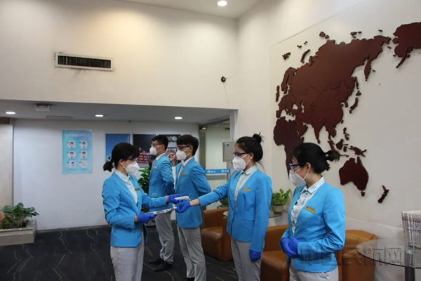 首都机场旅业公司紧抓“黄金周”航旅业务疫情防控常态化 (2)_副本.png