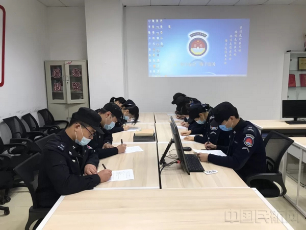 图片二.jpg 图片二.jpg