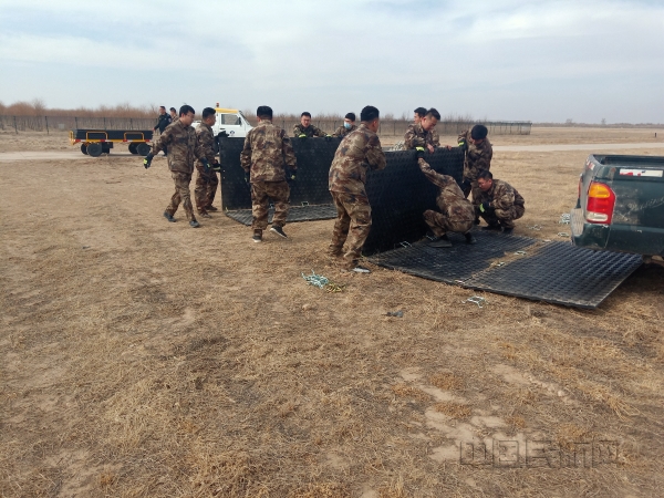 图:演练现场_副本.jpg 图:演练现场_副本.jpg