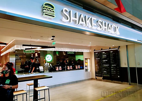 国际知名汉堡品牌shake shack于2020年在虹桥T2开出了内地机场首店-钱擘摄_副本.jpg