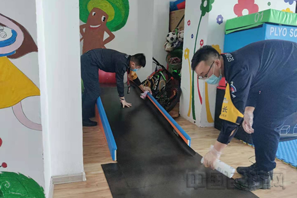 乌鲁木齐机场21.jpg 乌鲁木齐机场21.jpg
