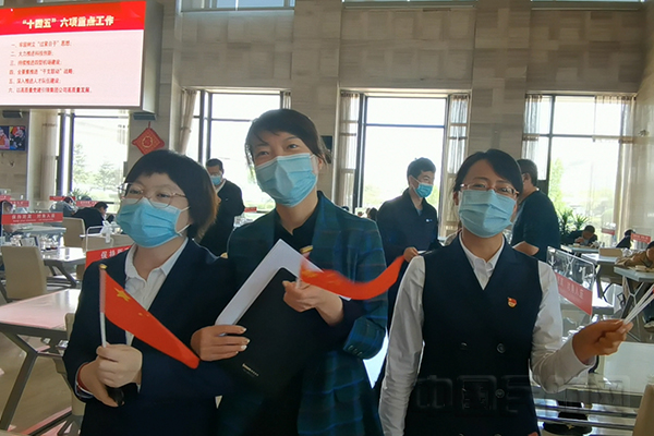 呼和浩特机场3.jpg 呼和浩特机场3.jpg