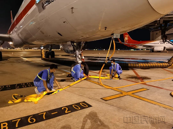航空地勤设备