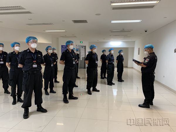 图:对全员进行“暑运”保障方案宣讲_副本.jpg 图:对全员进行“暑运”保障方案宣讲_副本.jpg