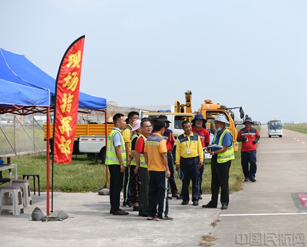 珠港公司现场指挥部.jpg 珠港公司现场指挥部.jpg