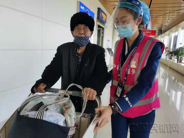 水印 1库尔勒机场“梨城暖阳”服务，温暖你我1.jpg