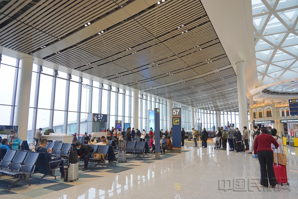 美兰机场客流_副本.jpg