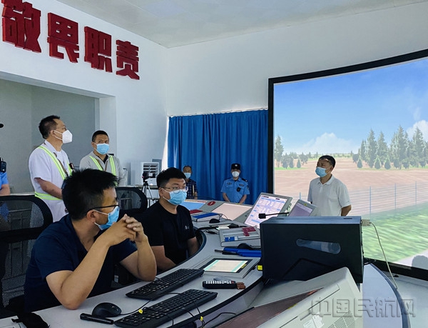 图:现场指挥官设置问题 摄影:高飞燕_副本.jpg 图:现场指挥官设置问题 摄影:高飞燕_副本.jpg