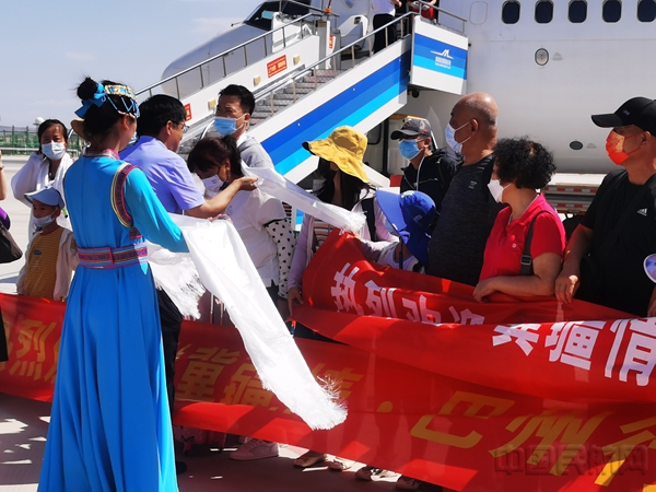 水印 库尔勒机场圆满保障“冀疆行 巴州行”援疆旅游包机44.jpg