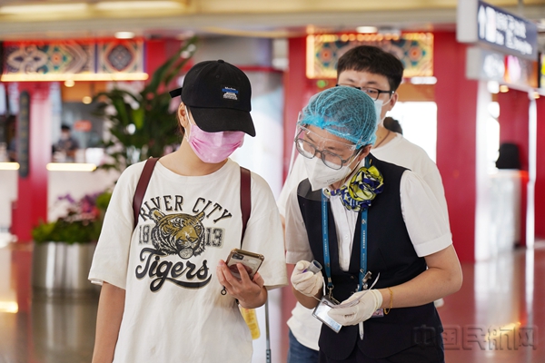 水印 BGS保障旅客暑期出行顺畅1.jpg 水印 BGS保障旅客暑期出行顺畅1.jpg