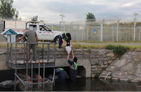 济南国际机场全力以赴迎战“梅花”2962