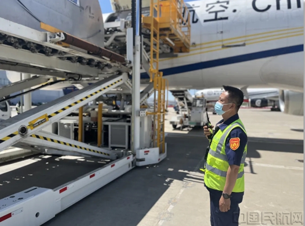 长春机场“加压加力再加码” ,切实做好旅客暑运出行保障工作2