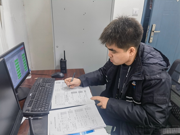 长春机场顺利完成2024首次定期飞行校验任务 (2)1