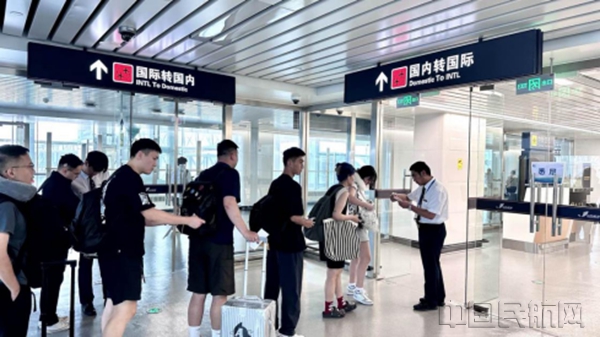 济南机场:以“新”提速,向“空”而强89812