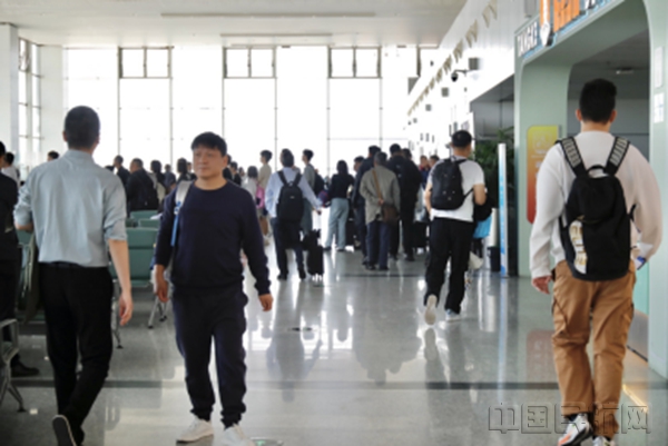 山东省机场管理集团东营机场“五一”假期客流创新高,多措并举护航旅客出行!20611