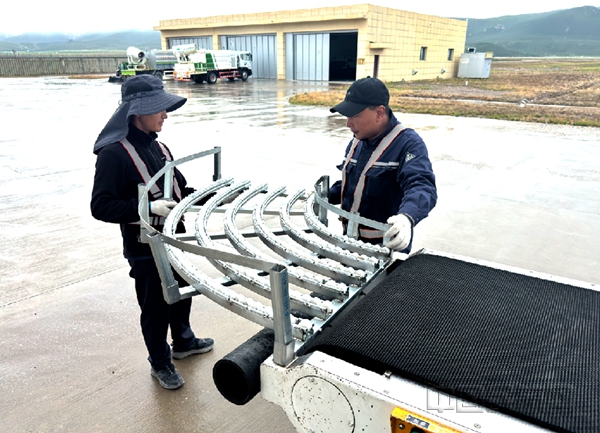 NEO果洛机场 供图