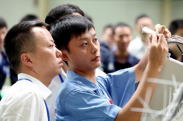 华夏航空获民航重庆地区维修系统 工匠精神 技