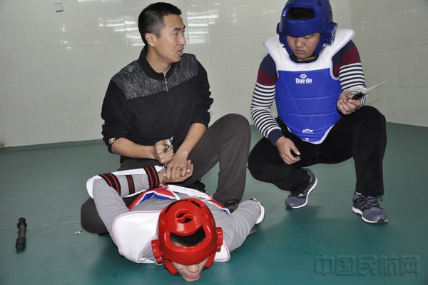 金鹏航空赵然:荣耀的军旅时光 转身的责任勋章