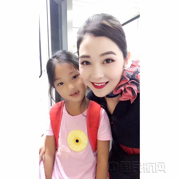 东航北京乘务组照顾无成人陪伴儿童侧记(图)-中