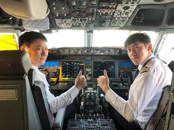 上航圆满完成首架波音737 MAX 8首航保障任务