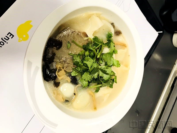 图三  河南美食羊肉烩面.jpg