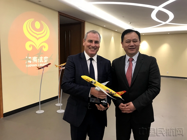 附图1：海南航空总裁孙剑锋会见BBCW亚太区商务副总裁Alistair McEwan（张准摄）.jpg