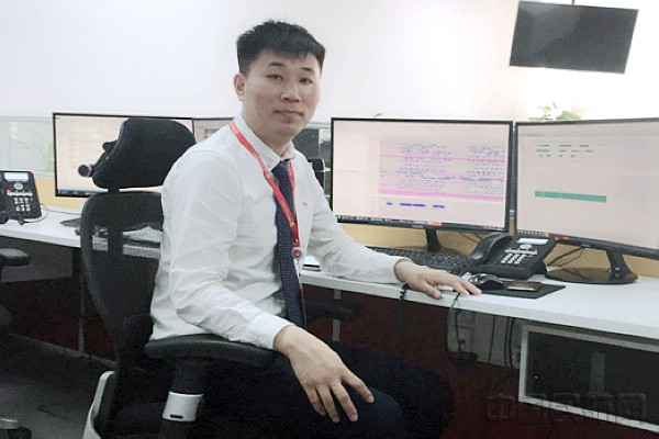 天津航空李占海民航精神传万家图