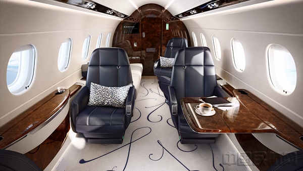 L500_cabin_01.jpg