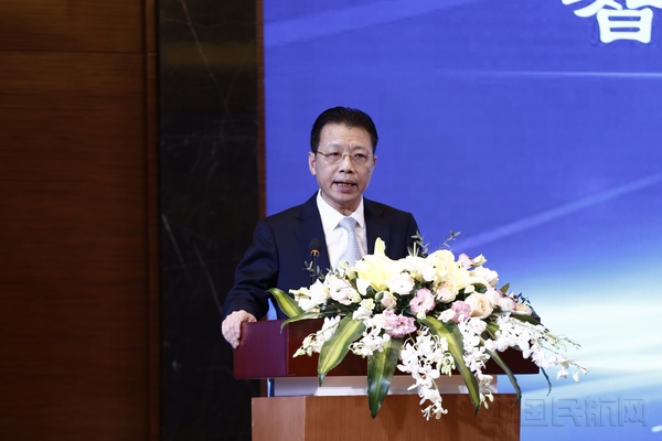 厦门航空副总经理黄国辉出席并致欢迎词.jpg