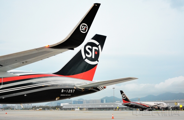 图2-顺丰航空第43架全货机.jpg 图2-顺丰航空第43架全货机.jpg
