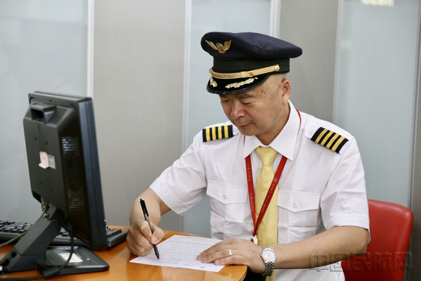 b2.jpg b2.jpg
