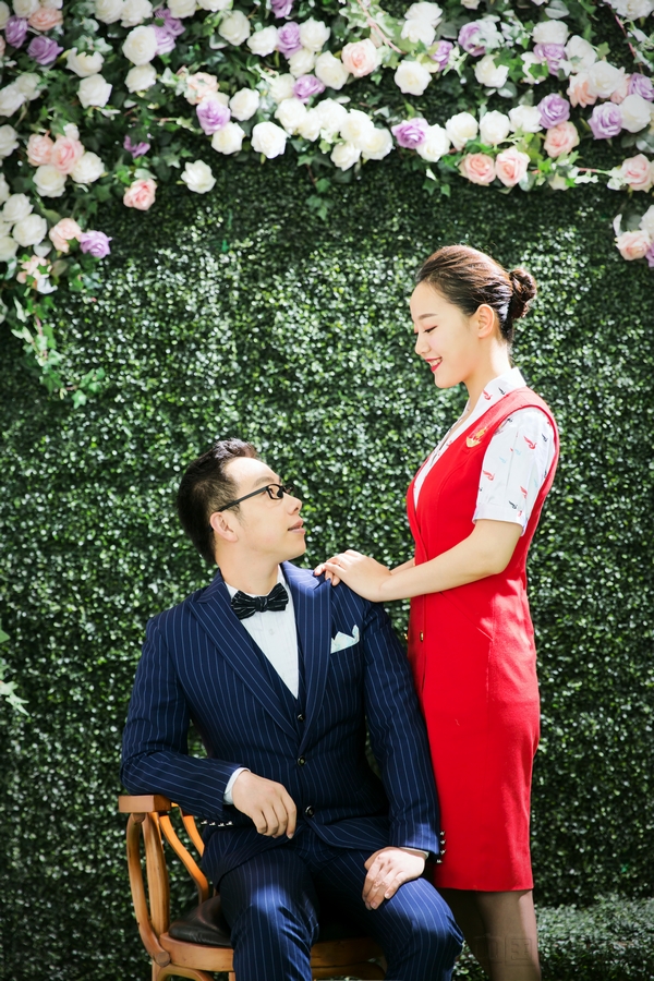 小马哥的结婚照.jpg 小马哥的结婚照.jpg