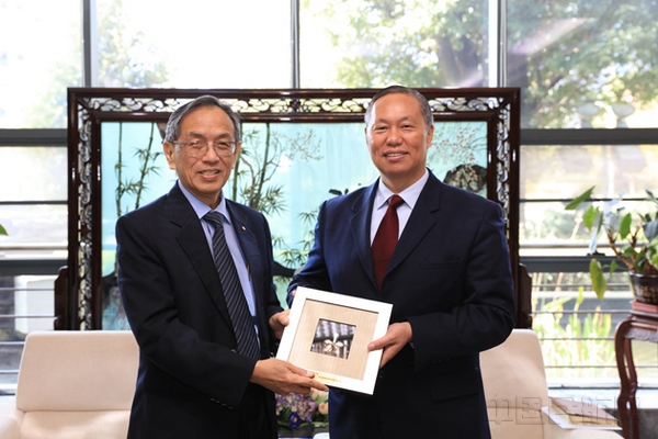 新加坡樟宜机场集团赴东航云南共商航线网络建