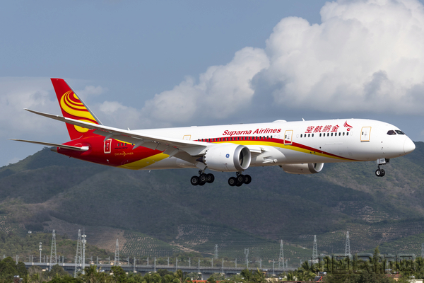 金鹏航空787-9.jpg 金鹏航空787-9.jpg