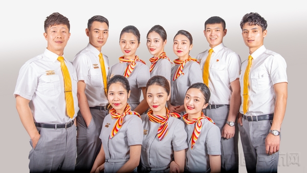 祥鹏航空"祥云示范组".jpg