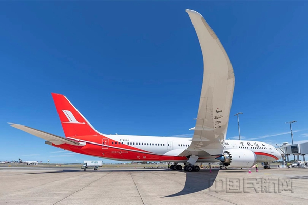 上海航空波音787客机-2-上航供图12.jpg 上海航空波音787客机-2-上航供图12.jpg