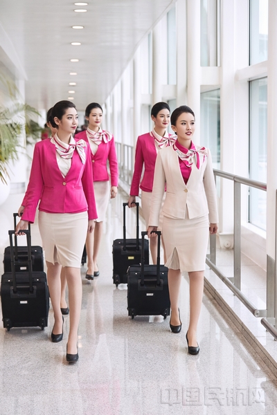 长龙航空客舱服务