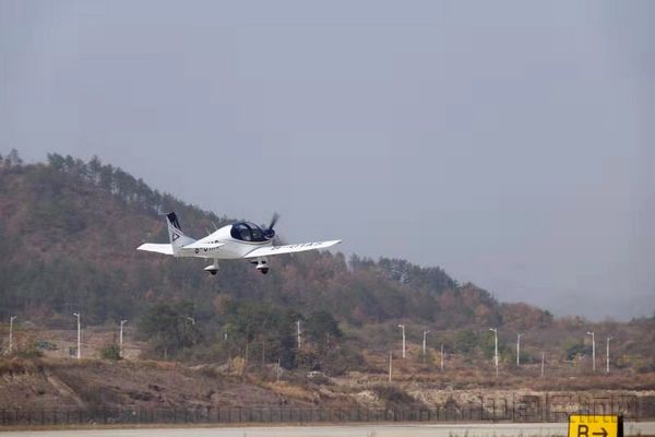 GA20第100次试飞-2-冠一通飞供图.jpg GA20第100次试飞-2-冠一通飞供图.jpg