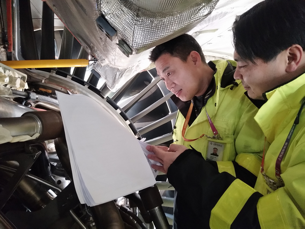 nEO_IMG_东航技术浦东维修基地首次完成B-787飞机换发工作(1).jpg nEO_IMG_东航技术浦东维修基地首次完成B-787飞机换发工作(1).jpg